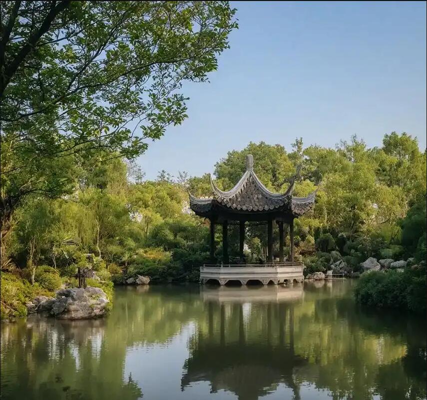 东莞石龙雨真建筑有限公司